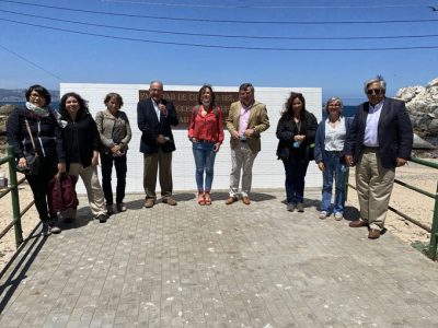 Seremi de Cultura visita mural de la Facultad de Ciencias del Mar y Recursos Naturales de la Universidad de Valparaíso