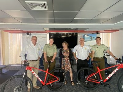 CORPORACIÓN DE ADELANTO Y DESARROLLO DE REÑACA DONA CUATRO BICICLETAS A TENENCIA DE REÑACA